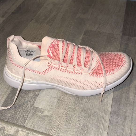 New with defects - APL techloom Breeze - size 7.5 - Picture 4 of 7